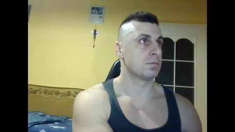 Snapshot of bzykacz1988 chatting on 03-09-25, 02:18 bzykacz1988 online show from 03-09-25, 02:18