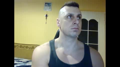 Snapshot of bzykacz1988 chatting on 02-15-26, 01:02 bzykacz1988 online show from 02-15-26, 01:02