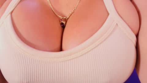 Carolina online show from 02-25-26, 03:05