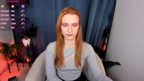 Snapshot of c_moonie_ chatting on 05-23-26, 08:57 Polly online show from 05-23-26, 08:57