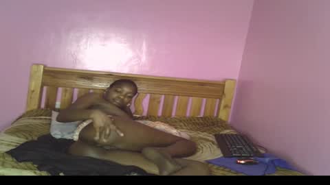 Snapshot of c_trish chatting on 10-27-25, 10:58 C--trish online show from 10-27-25, 10:58