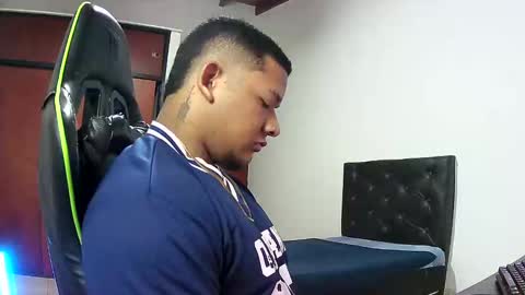 Snapshot of caballerozodi chatting on 11-12-25, 07:03 caballerozodi online show from 11-12-25, 07:03