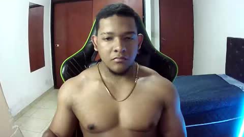 Snapshot of caballerozodi chatting on 11-21-25, 07:01 caballerozodi online show from 11-21-25, 07:01