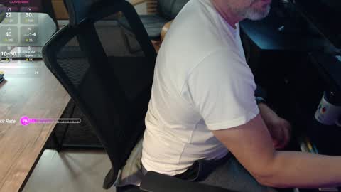 Snapshot of cabcam chatting on 01-10-25, 03:50 Cab online show from 01-10-25, 03:50