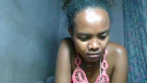 Snapshot of caella98 chatting on 04-19-26, 06:10 caella98 online show from 04-19-26, 06:10