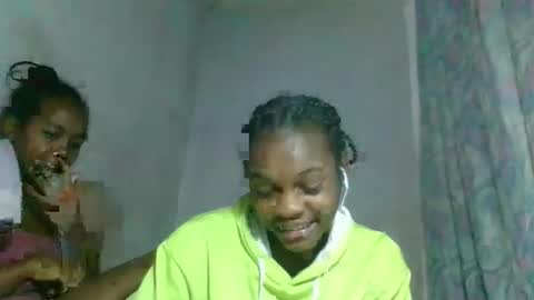 Snapshot of caella98 chatting on 04-24-26, 01:35 caella98 online show from 04-24-26, 01:35