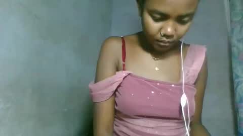 Snapshot of caella98 chatting on 04-25-26, 04:04 caella98 online show from 04-25-26, 04:04