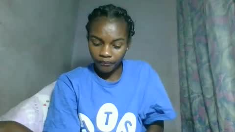 Snapshot of caella98 chatting on 04-28-26, 07:35 caella98 online show from 04-28-26, 07:35