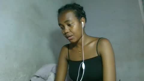 Snapshot of caella98 chatting on 04-30-26, 07:09 caella98 online show from 04-30-26, 07:09