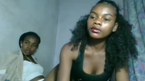 Snapshot of caella98 chatting on 05-07-26, 03:28 caella98 online show from 05-07-26, 03:28