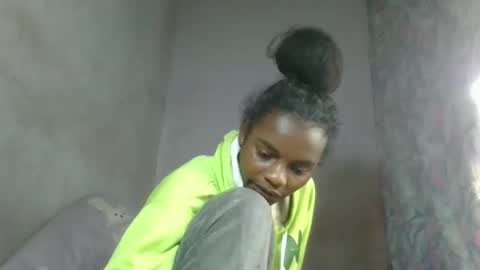 Snapshot of caella98 chatting on 05-15-26, 08:43 caella98 online show from 05-15-26, 08:43