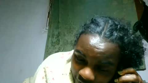 Snapshot of caella98 chatting on 05-28-26, 06:16 caella98 online show from 05-28-26, 06:16