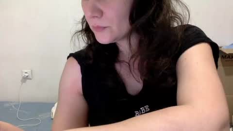 Snapshot of caffeinated_lamb chatting on 09-10-25, 06:08 Lamb online show from 09-10-25, 06:08