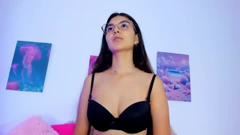 Snapshot of cailin_dione chatting on 04-18-26, 03:21 cailin_dione online show from 04-18-26, 03:21