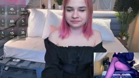Snapshot of caitlin_crazy chatting on 05-23-26, 10:41 Gina online show from 05-23-26, 10:41