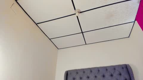 Snapshot of caitlingomez0 chatting on 10-17-25, 01:25 caitlingomez0 online show from 10-17-25, 01:25