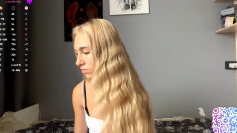 Kate online show from 11-24-25, 04:34