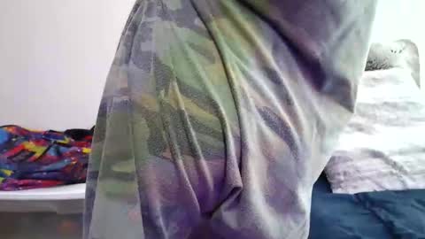 Snapshot of cal_xxx chatting on 05-27-26, 08:28 Cal XXX online show from 05-27-26, 08:28