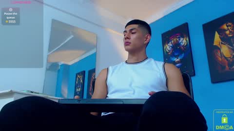 Snapshot of calavalerio chatting on 01-17-25, 08:33 Valerio online show from 01-17-25, 08:33