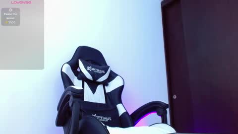 Snapshot of calavalerio chatting on 03-03-25, 07:17 Valerio online show from 03-03-25, 07:17