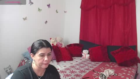 caliente_in_passion online show from 06-12-26, 04:55