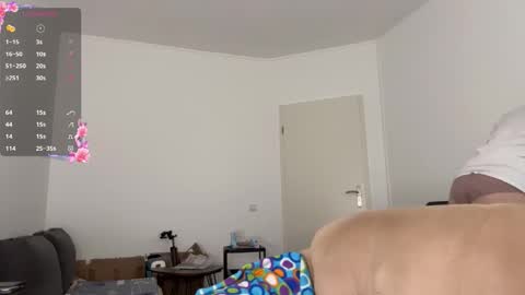 Snapshot of caliiie_of chatting on 09-13-25, 02:28 Caliiie of online show from 09-13-25, 02:28