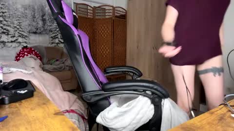 Snapshot of caliiie_of chatting on 02-11-26, 07:24 Caliiie of online show from 02-11-26, 07:24