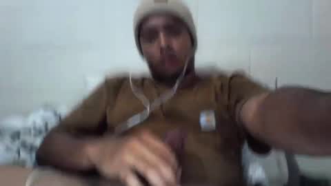 Snapshot of calipso1222 chatting on 02-04-25, 07:07 calipso1222 online show from 02-04-25, 07:07