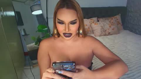 Miss Jane Commander online show from 01-06-25, 04:44