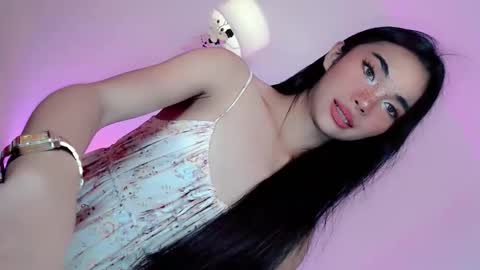 Snapshot of call_me_nina chatting on 05-08-26, 05:57 call_me_nina online show from 05-08-26, 05:57