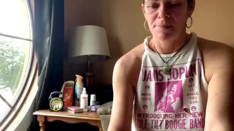 Snapshot of calli_girl420 chatting on 02-05-26, 07:07 Calli online show from 02-05-26, 07:07