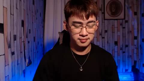 Snapshot of callme_gameslayer chatting on 01-20-25, 05:06 Arthr online show from 01-20-25, 05:06