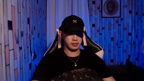 Snapshot of callme_gameslayer chatting on 01-22-25, 10:50 Arthr online show from 01-22-25, 10:50