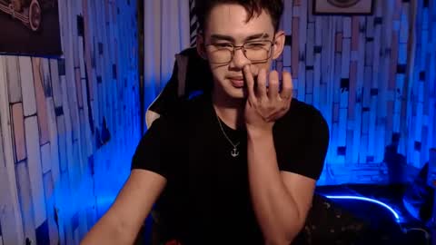 Snapshot of callme_gameslayer chatting on 01-25-25, 07:07 Arthr online show from 01-25-25, 07:07