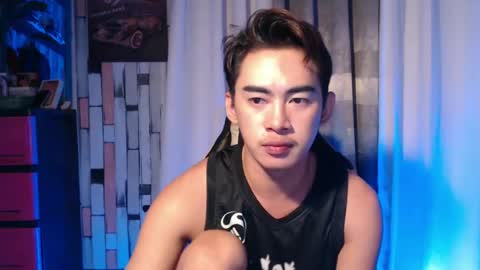 Snapshot of callme_gameslayer chatting on 03-12-25, 02:01 Arthr online show from 03-12-25, 02:01