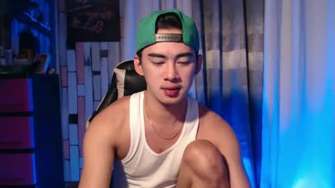 Snapshot of callme_gameslayer chatting on 03-12-25, 06:00 Arthr online show from 03-12-25, 06:00