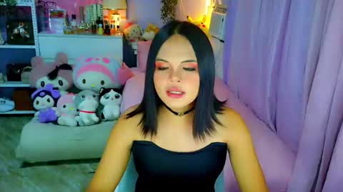 Mia online show from 06-18-26, 09:14