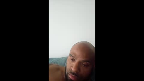 Snapshot of callme_mr chatting on 05-11-26, 09:12 Callme Mr online show from 05-11-26, 09:12