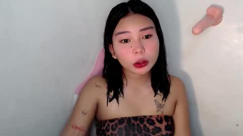 Snapshot of callme_remaxxx7 chatting on 11-13-25, 07:40 Rema online show from 11-13-25, 07:40