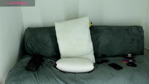 Snapshot of callmeby_lebron chatting on 02-06-25, 11:21 LeBron online show from 02-06-25, 11:21