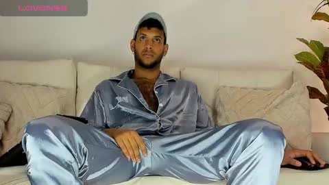 Snapshot of callmeby_lebron chatting on 09-30-25, 02:44 LeBron online show from 09-30-25, 02:44