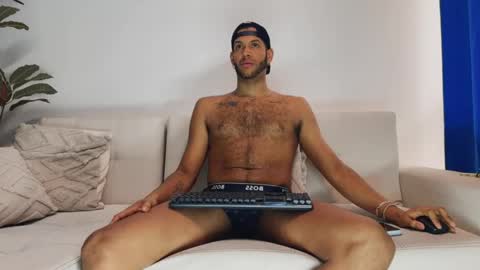 Snapshot of callmeby_lebron chatting on 02-03-26, 05:07 LeBron online show from 02-03-26, 05:07