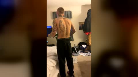 Snapshot of callmedaddy5131 chatting on 12-20-25, 05:03 callmedaddy5131 online show from 12-20-25, 05:03