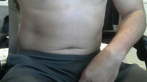 Snapshot of callmeroger33 chatting on 09-30-25, 04:12 callmeroger33 online show from 09-30-25, 04:12