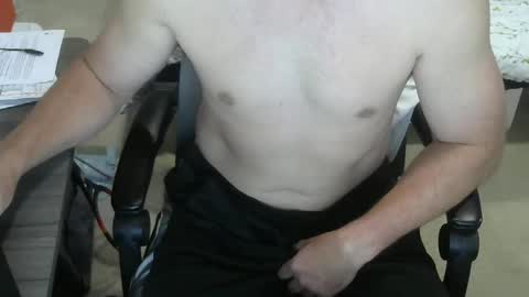 Snapshot of callmeroger33 chatting on 10-09-25, 03:43 callmeroger33 online show from 10-09-25, 03:43