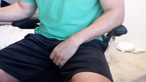 Snapshot of callmeroger33 chatting on 07-01-26, 03:23 callmeroger33 online show from 07-01-26, 03:23