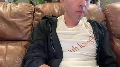 Snapshot of calmalpha chatting on 05-28-26, 04:04 Daddy online show from 05-28-26, 04:04
