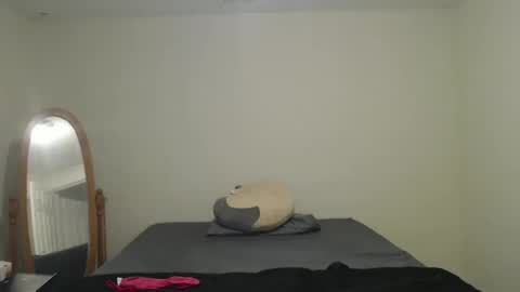 camzxoxox online show from 10-18-25, 11:27