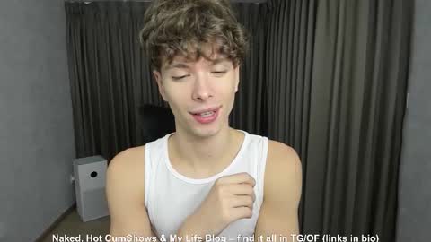 Hey I am Calvin  online show from 10-21-25, 02:18