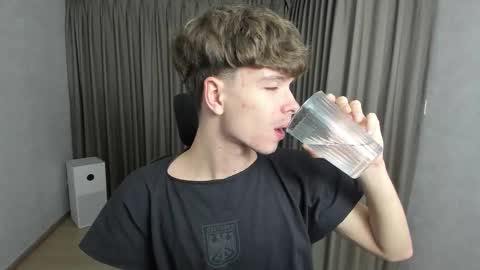 Hey I am Calvin  online show from 11-29-25, 02:20